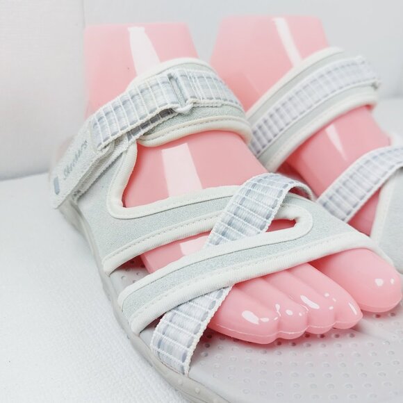 Skechers Women's Ivory White Reggae Suede Slip-On Slide Sandal Size US 8.5 - Picture 6 of 12